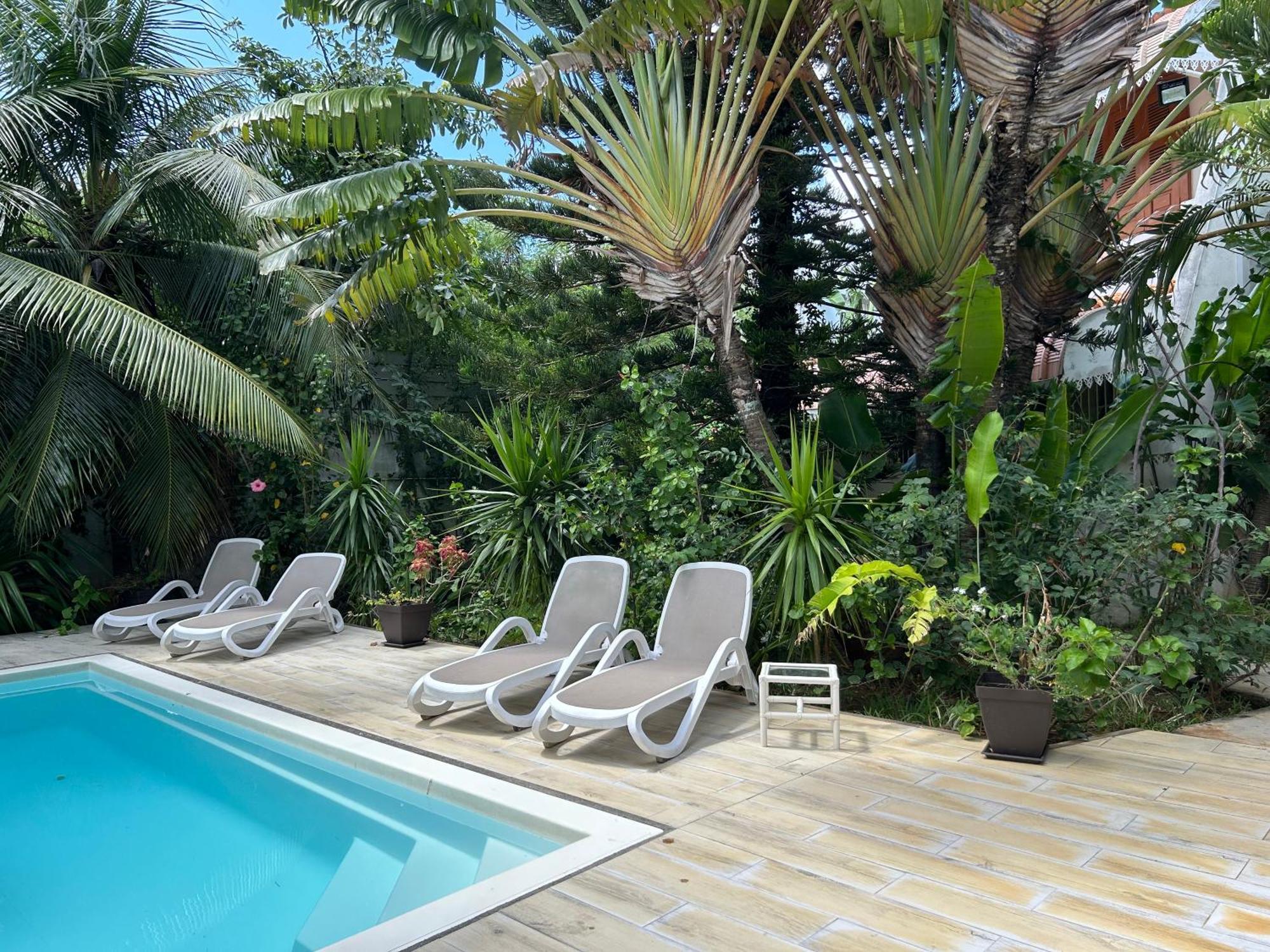 Holiday home Lush Garden With Private Pool Trou aux Biches